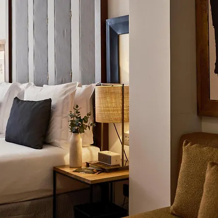 Pulitzer Hotel 4*