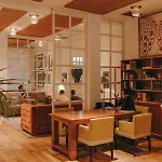 Pulitzer Hotel